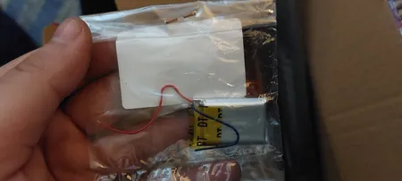 باتری لیتیوم پلیمر مدل 402030DM ظرفیت 300 میلی آمپر ساعت