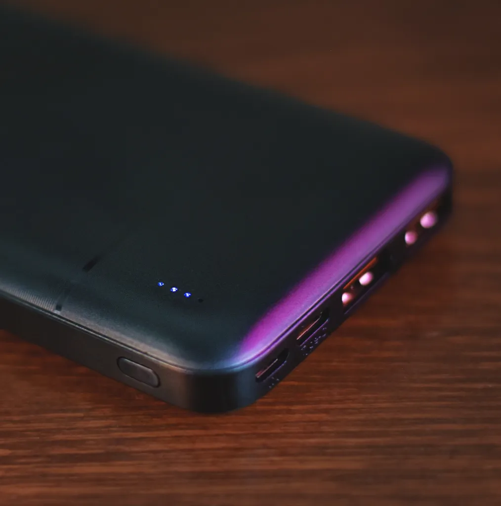 پاور بانک تسکو مدل TP 809 با ظرفیت 10000 میلی آمپر ساعت