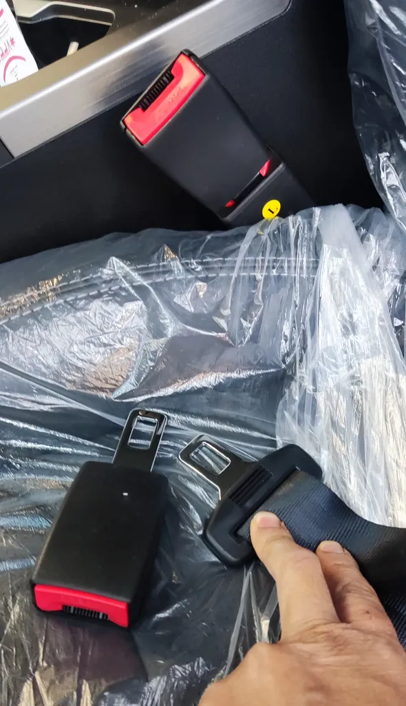 رابط کمربند ایمنی خودرو مدل BE-23642 بسته 2 عددی