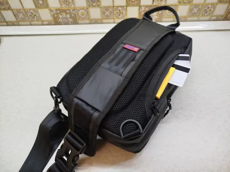 کیف کراس بادی برساد مدل B 0417