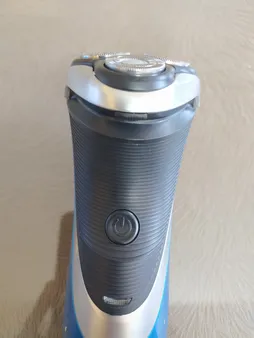 ماشین اصلاح صورت فیلیپس مدل AT890/20