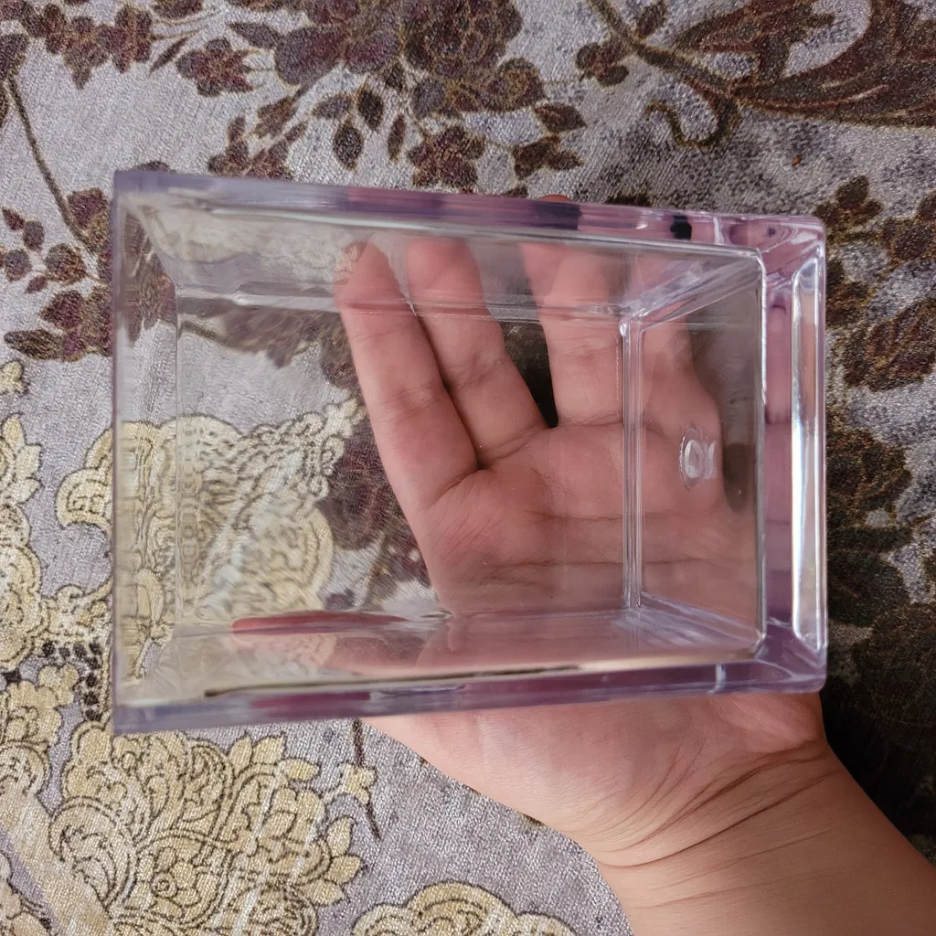 استند لوازم آرایشی مدل M