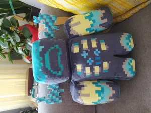 تجریه خرید عروسک یانیک مدل واردن ماینکرافت ارتفاع 32 سانتی متر