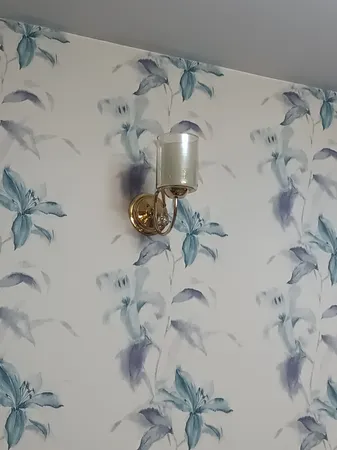 چراغ دیواری چشمه نور مدل A812/1W