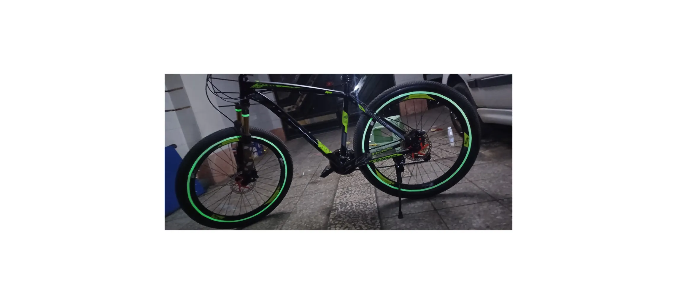 نوار چسب شب تاب کد 10M عرض 1 سانتیمتر