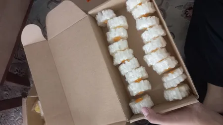 شمع شناور مدل بابونه مجموعه ۵۰ عددی