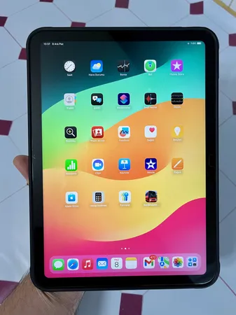 تبلت 10.9 اینچ اپل مدل iPad 2022 WIFI ظرفیت 64 گیگابایت و رم 4 گیگابایت