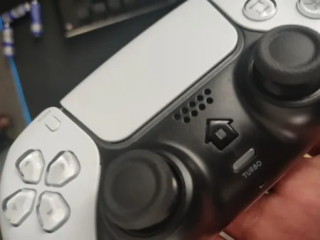 دسته بازی پلی استیشن 4 مدل T28