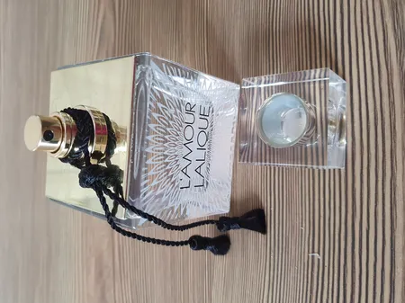 ادو پرفیوم زنانه لالیک مدل Le Amour حجم 100 میلی‌ لیتر