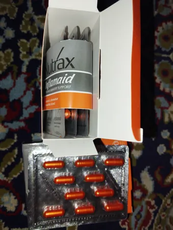 کپسول اینفلامید نوتراکس بسته 30 عددی