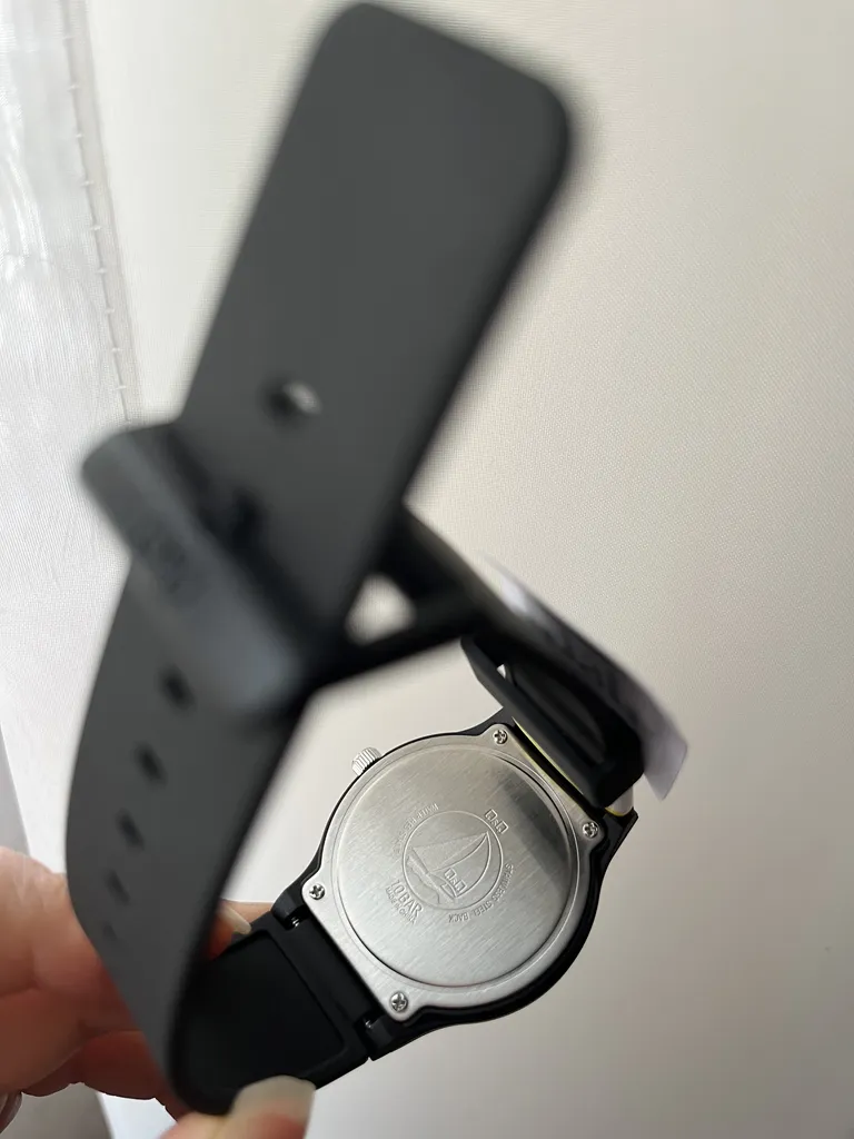 ساعت مچی عقربه ای کیو اند کیو مدل VS50J017Y