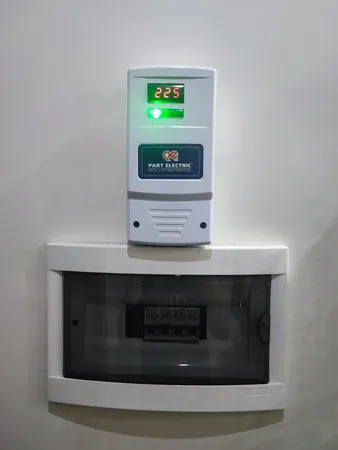 محافظ نوسان برق پارت الکتریک کد 0690