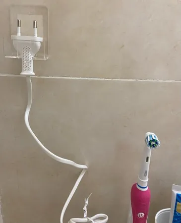 استند نگهدارنده خود تراش مدل R66