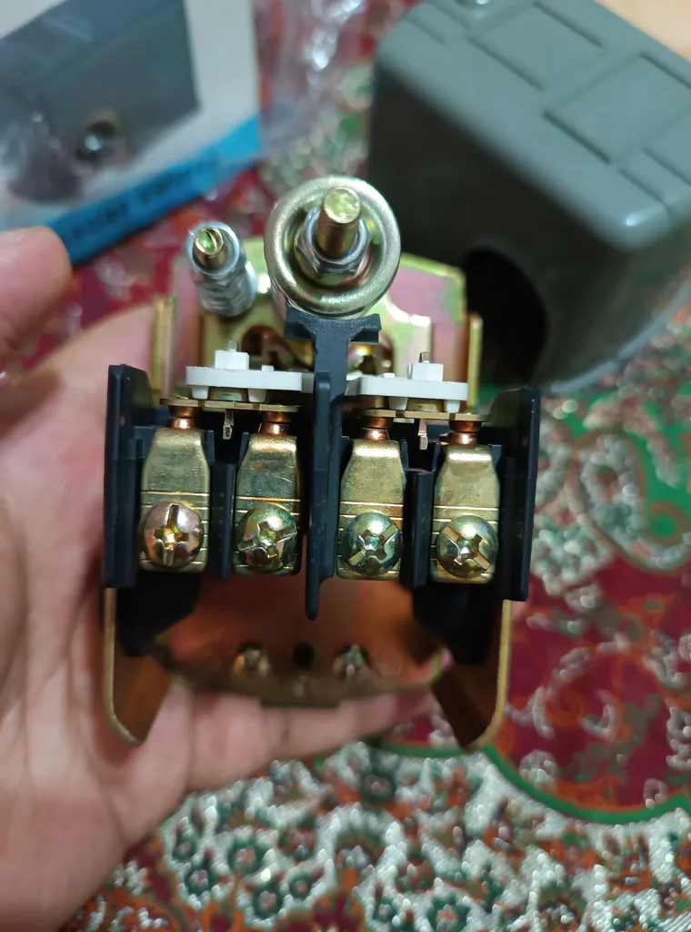 کلید کنترل اتوماتیک پمپ استریم مدل SWITCH