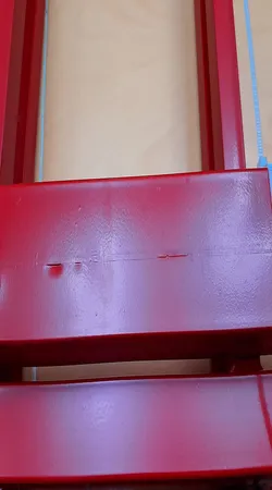 نردبان 14 پله ماندگار مدل صدف به همراه پایه تعادل