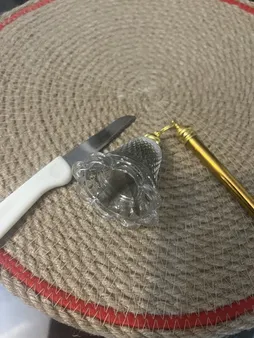 شمع خاموش کن مدل فلزی زنگوله ای بلوری