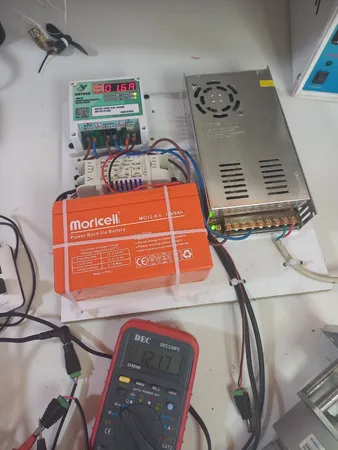 یو پی اس دوربین مدار بسته دایاق مدل DAYAGH-RM12ظرفیت 216 آمپرساعت