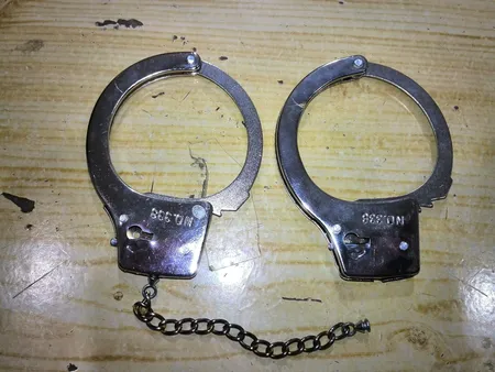 دستبند اسباب بازی مدل police-2