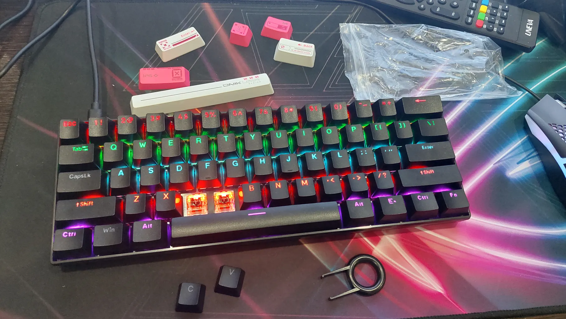 کیبورد گیمینگ اونیکوما مدل G55 RGB، مکانیکال سوییچ قهوه‌ای، Tenkeyless، نورپردازی RGB