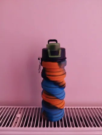 قمقمه دوچرخه مدل سیلیکونی تاشو گنجایش 0.5 لیتر