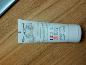 تجریه خرید ژل شستشو صورت درماتیپیک مدل Lightening حجم 100 میلی لیتر