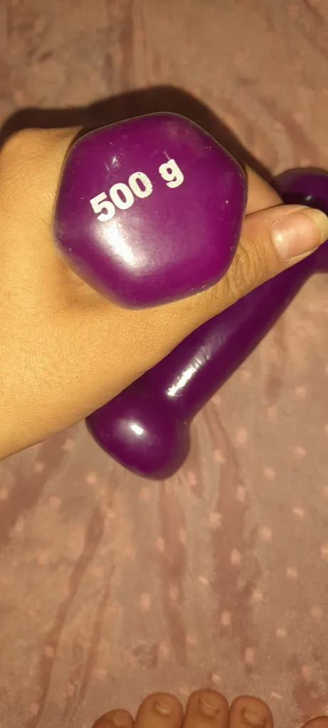 دمبل مدل Uu7 وزن نیم کیلوگرم بسته 2 عددی