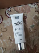 تجریه خرید کرم ضد لک الیوکس مدل Olive Oil حجم 40 میلی لیتر
