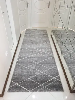 فرش ماشینی ساوین کد 4083 زمینه طوسی