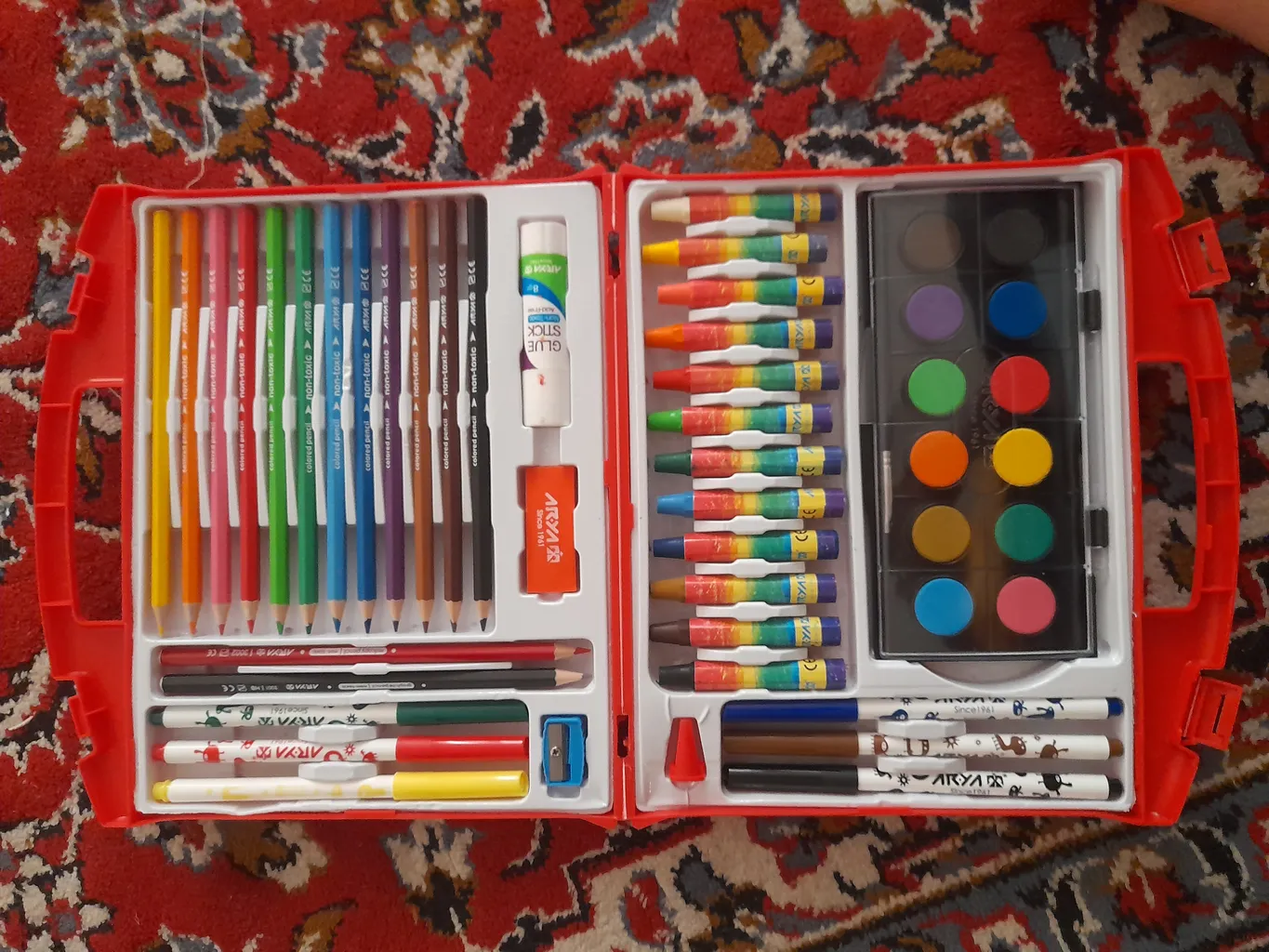 بسته لوازم التحریر مدل کیفی کد 23 مجموعه 48 عددی