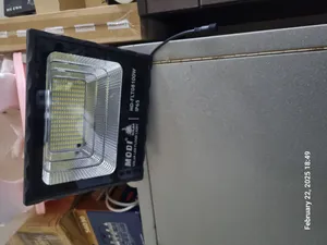 تجریه خرید پروژکتور خورشیدی 100 وات مودی مدل سولار کد IP66