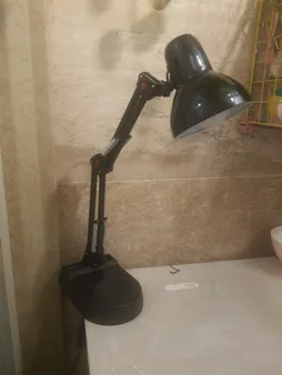 چراغ مطالعه بوستانچی مدل EN-111 همراه با لامپ  ال ای دی 7 وات E27