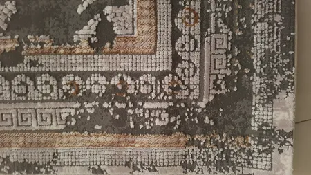 فرش ماشینی طرح colorful کد CO08 زمینه طوسی کرم