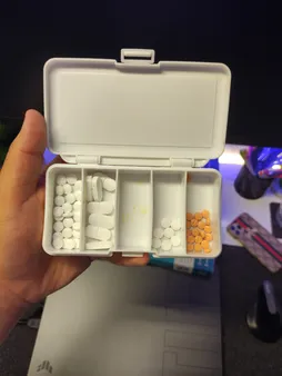 محفظه نگهداری قرص مدل a52