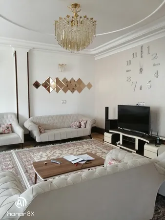 آینه دکوراتیو مدل روبی