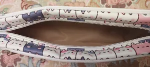 تجریه خرید جامدادی مستر راد مدل سه زیپ طرح گربه فانتزی کد fiory 2515