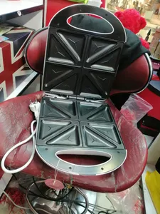 تجریه خرید ساندویچ ساز دسینی مدل 400