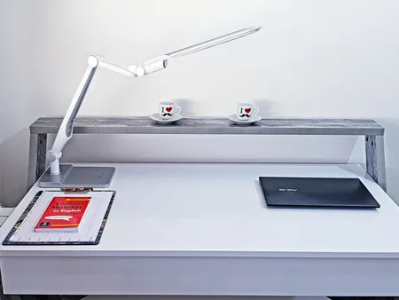 چراغ مطالعه سیلورلایت مدل 1207