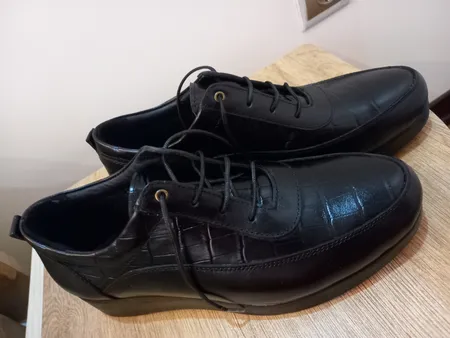 کفش طبی زنانه چرم عطارد مدل چرم طبیعی کد SH44