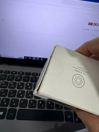 چراغ مطالعه باسئوس مدل DGXC