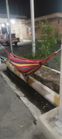 تخت آویز سفری مدل کنفی