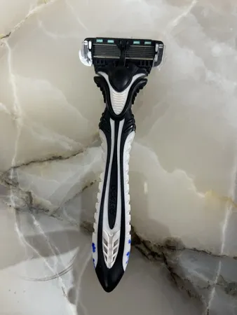 خودتراش دورکو مدل 6blade-vit E-Aloe Vera تحت لیسانس