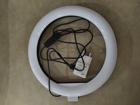 رینگ لایت مدل Zbg-29