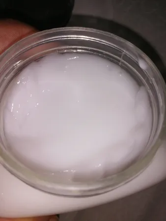 کرم ترمیم کننده مو نگرو مدل strong حجم 350 میلی لیتر