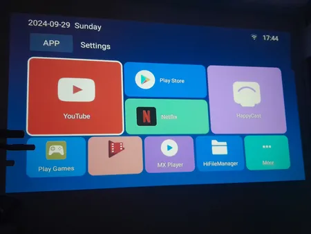 ویدئو پروژکتور یومیو مدل umiio Q2