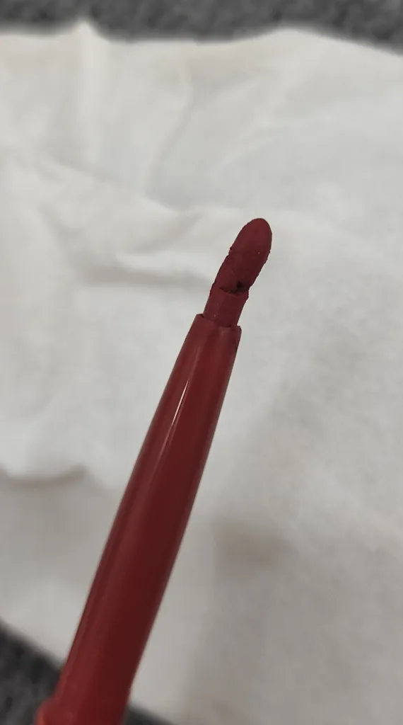 مداد لب دراگون رانی مدل waterproof مجموعه ۱۲ عددی