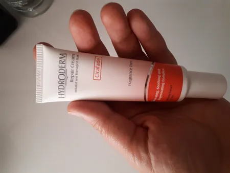 کرم بازسازی پوست هیدرودرم مدل cicafade مناسب انواع پوست حجم 30 میلی لیتر