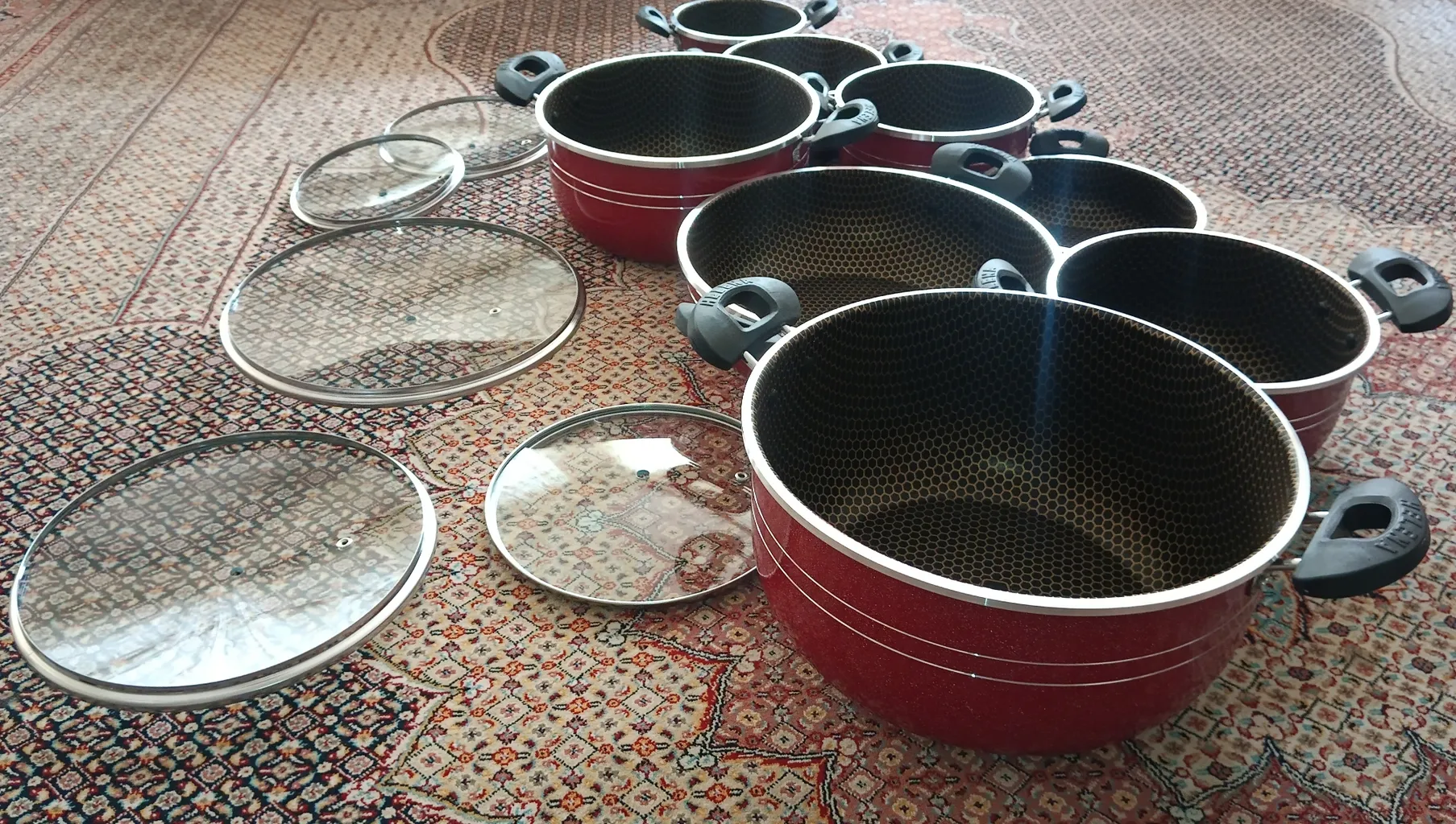 سرویس پخت و پز 14 پارچه هلنا طرح چدن مدل 55410