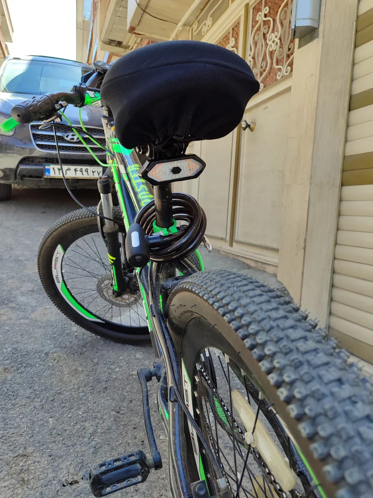 چراغ خطر دوچرخه مدل راهنما دار بیسیم FY-1820