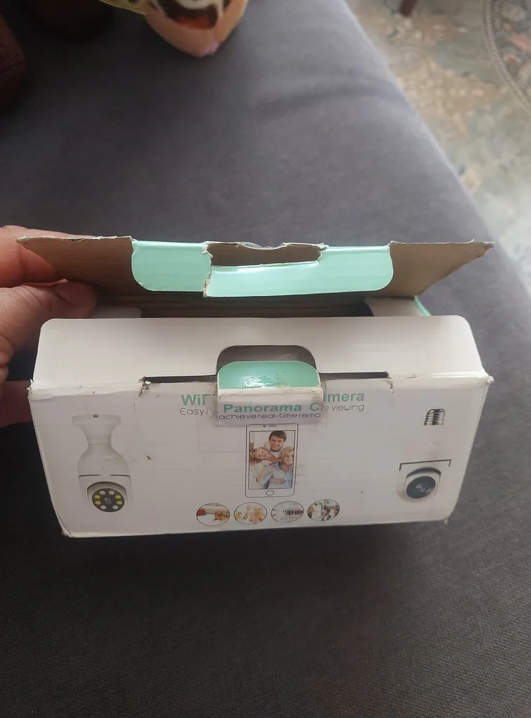 دوربین مداربسته تحت شبکه مدل v380 e27