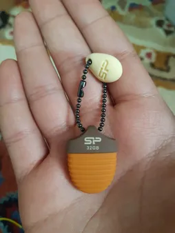 فلش مموری سیلیکون پاور مدل Touch T30 ظرفیت 32 گیگابایت